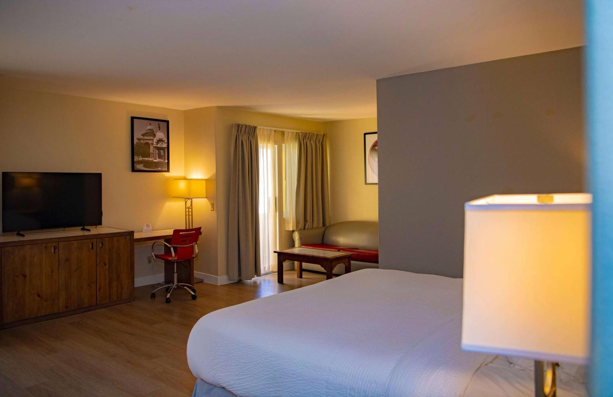 รามาดา พลาซา บาย วินด์แฮม การ์เดน โกรฟ/แอนาไฮม์ เซาท์ Hotel การ์เดนกรูฟ ภายนอก รูปภาพ
