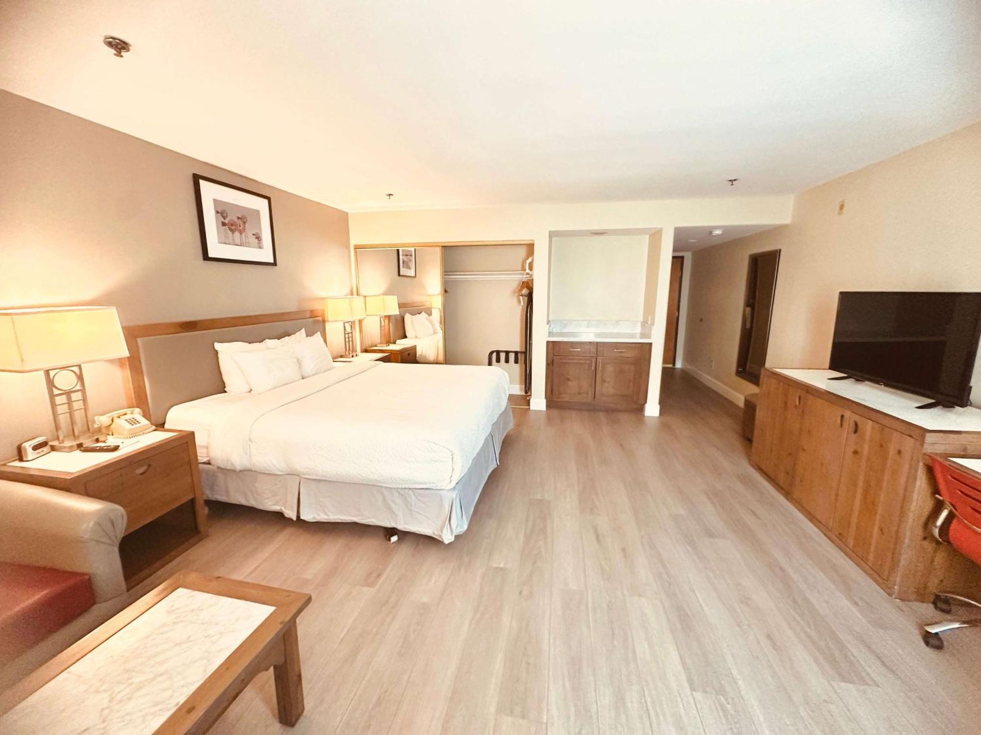 รามาดา พลาซา บาย วินด์แฮม การ์เดน โกรฟ/แอนาไฮม์ เซาท์ Hotel การ์เดนกรูฟ ภายนอก รูปภาพ